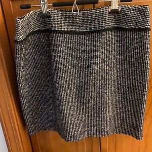 wool skirt with cute detail